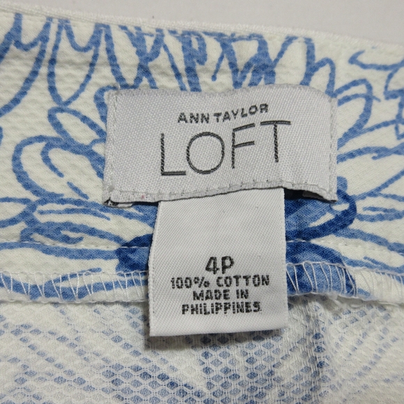 SALE !! Ann Taylor LOFT Floral Skirt 4P Petite Blue White - Picture 5 of 5